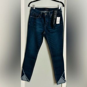 Women’s signature Studio Jeans